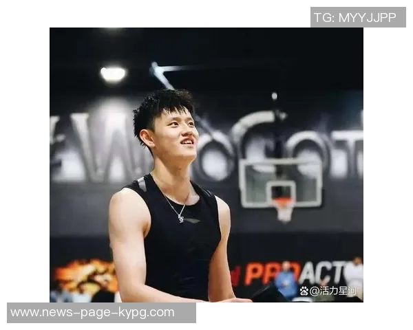 媒体人谈曾凡博选择大学的重要性认为其决策过于急躁